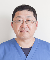 部長 : 高山 賢一